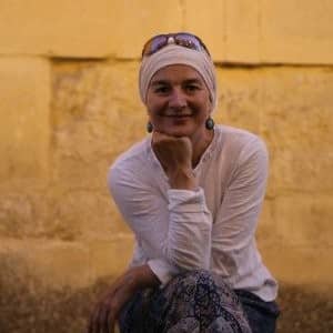 Henrietta Szovat – About